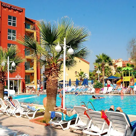 Resort Club Alpina 3*