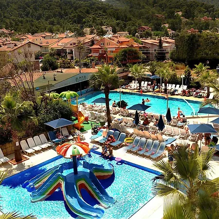 Resort Club Alpina 3*
